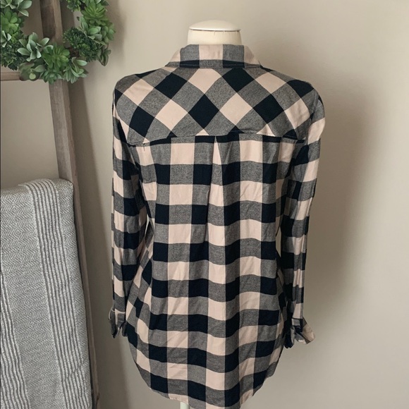 Be cool black and tan plaid button up - Picture 3 of 6